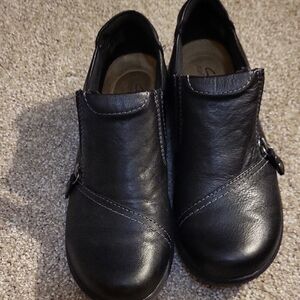 Clarks Black Leather Flats for Women